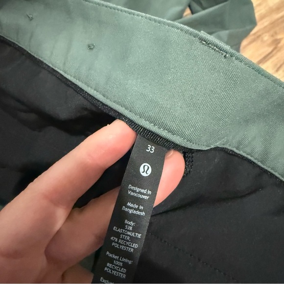 Lululemon ABC Slim-Fit Trouser Warpstreme
Dark Forest - Picture 3 of 10
